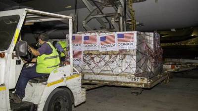 وزيرة الصحة: استقبال مليون و611 ألفًا من لقاح «فايزر» بمطار القاهرة الدولي