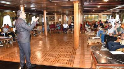 شباب سفينة النيل في ورشة عمل "الصناعات الإبداعية من منظور شبابي"