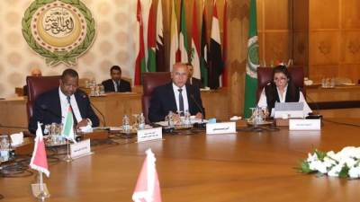 الوزير: وزارة النقل تعمل جديًا لربط الدول العربية ورفع كفاءة النقل البينى