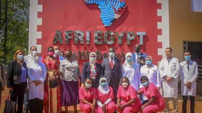 وزيرة الصحة تشهد افتتاح المركز الطبي المصريAFRI Egypt للرعاية الصحية بدولة أوغندا