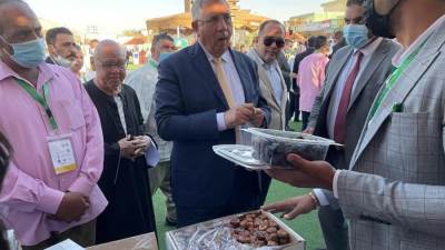 وزراء الزراعة والتموين والتنمية والصناعة ومحافظ الوادي يفتتحون الملتقى الدولي لتسويق التمور