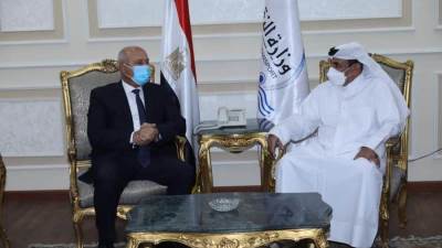 وزير النقل يلتقي نظيره القطري لبحث التعاون في مجالات النقل المختلفة