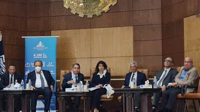 غرفة عمليات بالجمارك لحل كافة معوقات تنفيذ منظومة "التسجيل المسبق للشحنات"