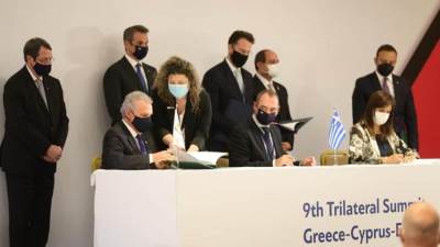 بحضور رئيس الجمهورية.. وزيرة الهجرة توقع مذكرة تفاهم مع نظيريها القبرصي واليوناني