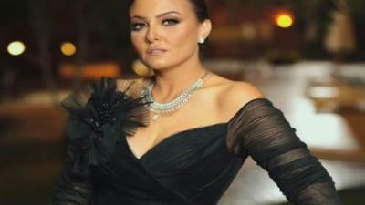 بشرى تتعرض لحادث في الجونة اثناء تصويرها حلقة في برنامج