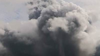 ثوران بركان جبل "أسو" الذي وقع فى مقاطعة كوماموتو جنوب غرب اليابان