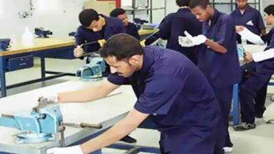 التعليم: مناهج المدارس الفنية ستتغير بحلول عام 2024