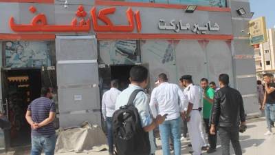 رئيس الجهاز: غلق وتشميع محال تجارية مخالفة بحملة جديدة بمدينة السادات
