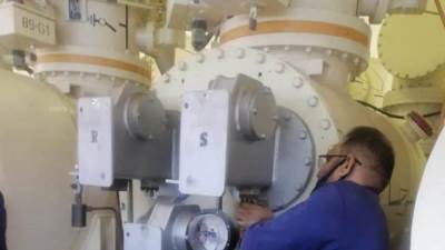 ملاكات الشركة العامة لنقل الكهرباء تباشر اعمال الإنشاء والصيانة في بعض المحافظات