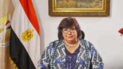 وزيرة الثقافة ومحافظ الإسماعيلية يفتتحان فعاليات مهرجان الإسماعيلية الدولى للفنون الشعبية 21