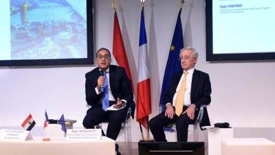 رئيس الوزراء يشرح لممثلي 90 شركة فرنسية الانجازات التي حدثت في مصر