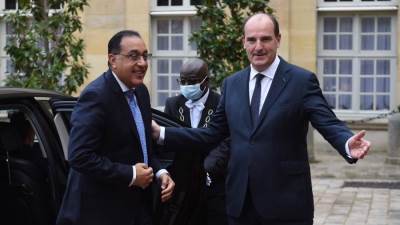 رئيس الوزراء يلتقى نظيره الفرنسى فى مقر رئاسة الوزراء الفرنسية