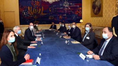 مدبولي يعقد جلسة مباحثات موسعة مع وزير الاقتصاد والمالية الفرنسي لبحث التعاون