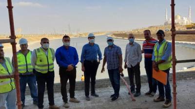 مسئولو "الإسكان" يقومون بجولة موسعة بمشروعات العاصمة الإدارية الجديدة