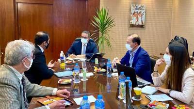 وزير السياحة يلتقي بمسئولي بيت الخبرة الإيطالي بمقر الوزارة بالعباسية