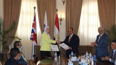 التعليم العالى والبحث العلمي: توقيع بروتوكول تعاون بين بحوث الإلكترونيات والجامعة البريطانية