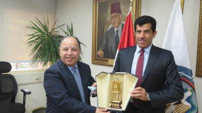 وزير المالية يلتقي سفير قطر ويؤكد: نجحنا فى تهيئة بيئة محفزة للاستثمار