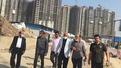 مسئولو "الإسكان" يتابعون سير العمل بأبراج منطقة مثلث ماسبيرو بالقاهرة