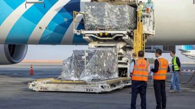 الصحة: وصول 784 ألفًا و 280 جرعة "موديرنا" بمطار القاهرة الدولي 