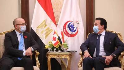 وزير التعليم العالي والقائم بعمل "وزير الصحة"يستقبل السفير الكندي لبحث سبل التعاون