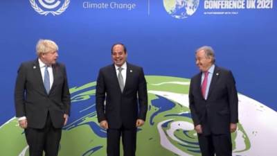 رئيس الوزراء البريطاني وأمين عام الأمم المتحدة يلتقطان صورة تذكارية مع السيسي