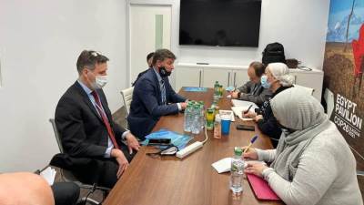 ياسمين فؤاد:بحث نقل التكنولوجيا منخفصة السعر والكربون بالصناعة بين البلدين