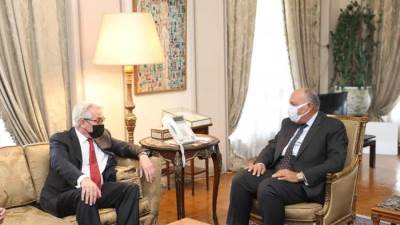 وزير الخارجية يستقبل مبعوث الأمم المتحدة الخاص لعملية السلام في الشرق الأوسط