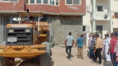 حملات لإزالة مخالفات تغيير النشاط للمحال والوحدات السكنية"بالشيخ زايد والعاشر من رمضان"