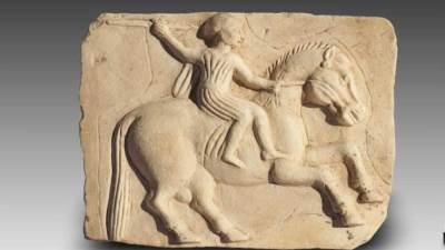 البعثة المصرية الالمانية تكشف عن العديد من كتل البازلت