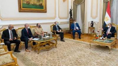 وزير الإنتاج الحربي يناقش مع سفير بلغاريا سبل تعزيز التعاون المشترك