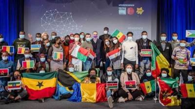 تقرير لوزير التعليم العالي حول مشاركة "القومي للبحوث الفلكية والجيوفيزيقية" بموسم إفريقيا أكتوبر 2021