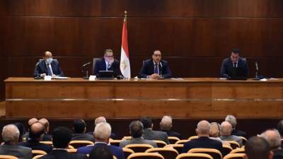 رئيس الوزراء يعقد اجتماعا لمتابعة استعدادات قطاع السياحة للموسم الشتوي