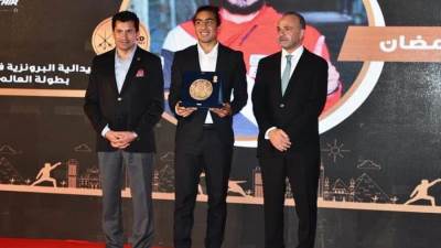 وزير الشباب والرياضة يشهد حفل تكريم لاعبي مصر للسلاح