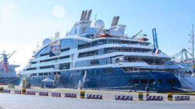 موانئ دبي العالمية السخنة تستقبل أول سفينة سياحية منذ تفشي جائحة كورونا