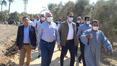 الدكتور عبد العاطى يتابع موقف تنفيذ مشروعات الموارد المائية والرى بمحافظة الفيوم 