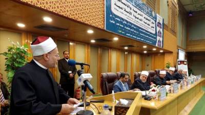 مفتي الجمهورية: مصر بخير ما دام فيها الأزهر الشريف بكلياته العريقة