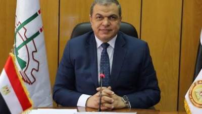 القوى العاملة: هناك ضوابط سفر العمالة المصرية إلى ليبيا لحمايتهم