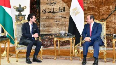 السيسي يشيد بمشاركة ولي العهد الأردني في دورات منتدى شباب العالم