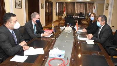 "نائب الإسكان" يلتقي سفير السويد للتعاون فى إنشاء المدن الذكية والنقل الذكى