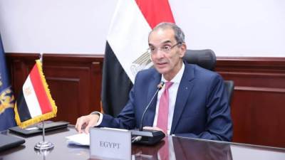 "وزير الاتصالات"يشارك فى اجتماع مجلس إدارة مبادرة أفريقيا الذكية التابع للاتحاد الأفريقي