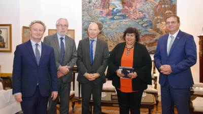 وزيرة الثقافة تستقبل سفير التشيك لافتتاح أول مركز ثقافي للتشيك بمصر وإفريقيا