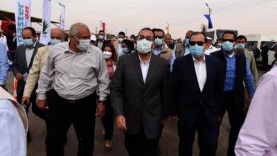 تشغيل المرحلة الأولى بمشروع توصيل الغاز للمنازل بالخارجة وافتتاح مركز تحويل السيارات للغاز الطبيعيّ