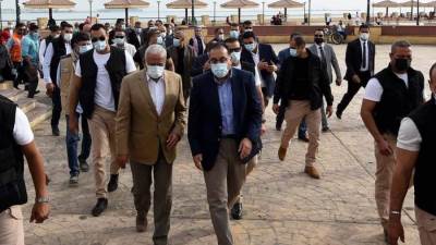 "مدبولي" يتفقد مشروع ممشى أهل السويس والمنطقة الترفيهية وأعمال تطوير ترعة الهويس