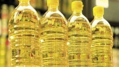 وزارة التموين تعلن عن مناقصة جديدة لتوريد زيت الطعام على البطاقات التموينية