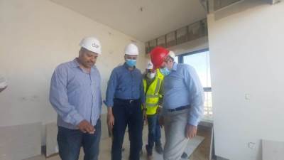 "عباس" يتفقد تشطيبات الوحدات الفندقية والسكنية بالبرج الأيقونى بمنطقة الأعمال بالعاصمة الإدارية