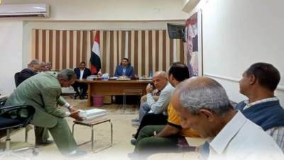 القوي العاملة : إنهاء المنازعات العمالية وديا قبل إحالتها للقضاء بسوهاج