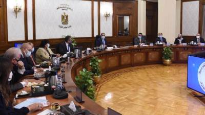 رئيس الوزراء يترأس اجتماع اللجنة الوزارية للسياحة والآثار