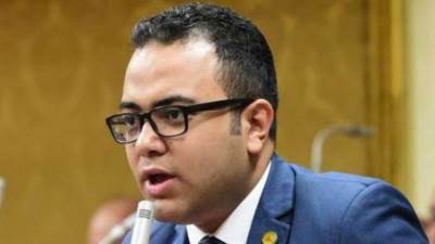 وزير شئون المجالس النيابية ينعي"احمد زيدان"عضو مجلس الشعب الذي وافته المنيه اليوم