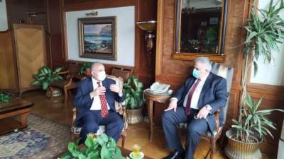 وزير الري يلتقى رئيس المياه الفلسطينية للاتفاق على التعاون في عدة مجالات