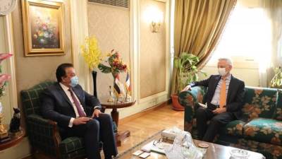 وزير التعليم يستقبل السفير الفرنسي لبحث آفاق التعاون العلمي بين مصر وفرنسا
